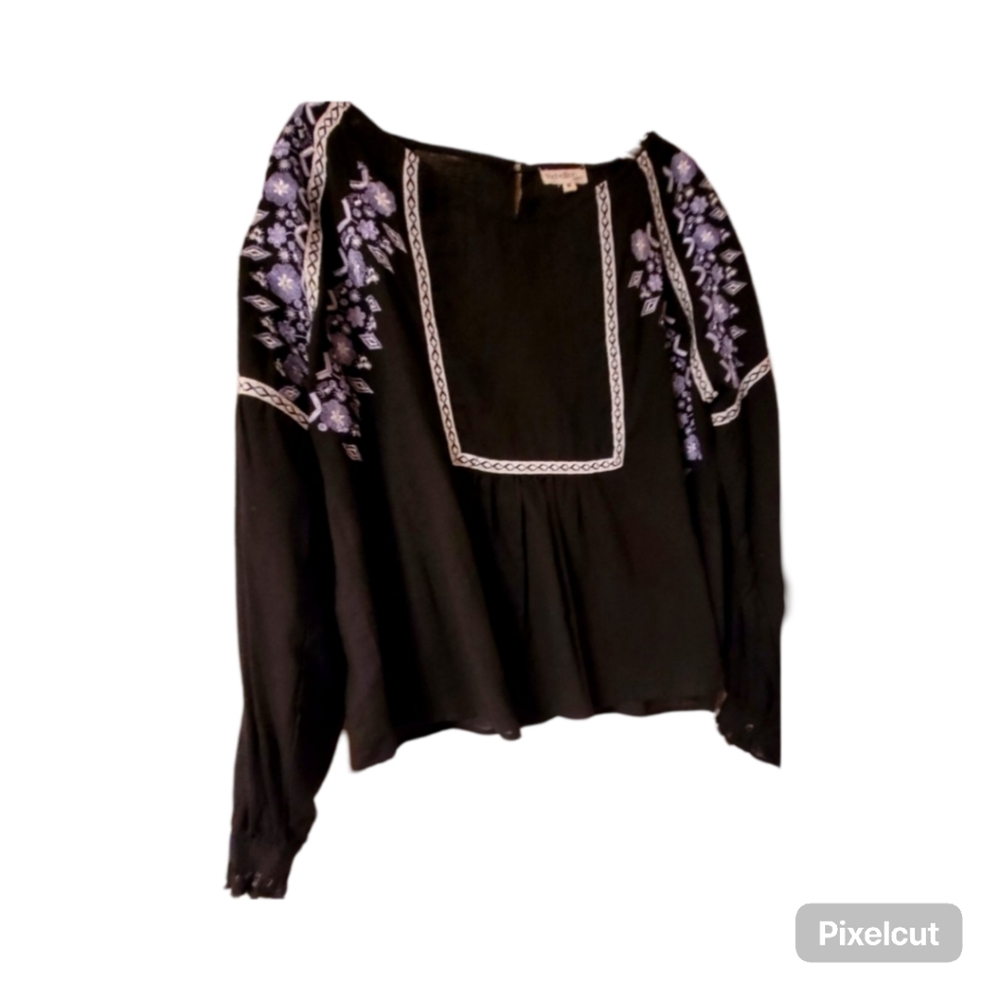 Anthropologie Rebellion Black  blue floral embroidered crop top,Women’s M
